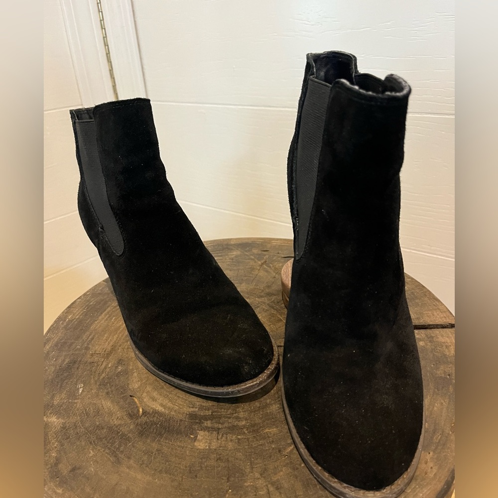 Lucky Brand Black Suede Ankle Boots. Size 7.5